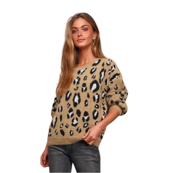 Illa Illa Fuzzy Oversized Leopard Print Sweater Size M/L - Picture 1 of 5